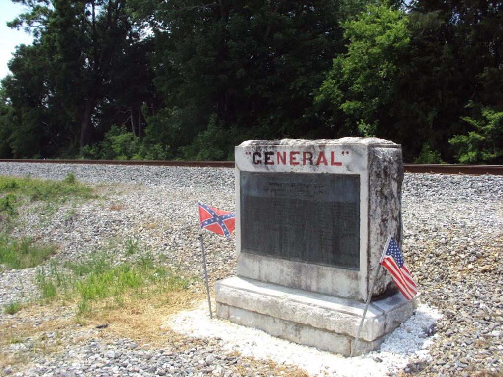 The General Locomotive Chase Monument