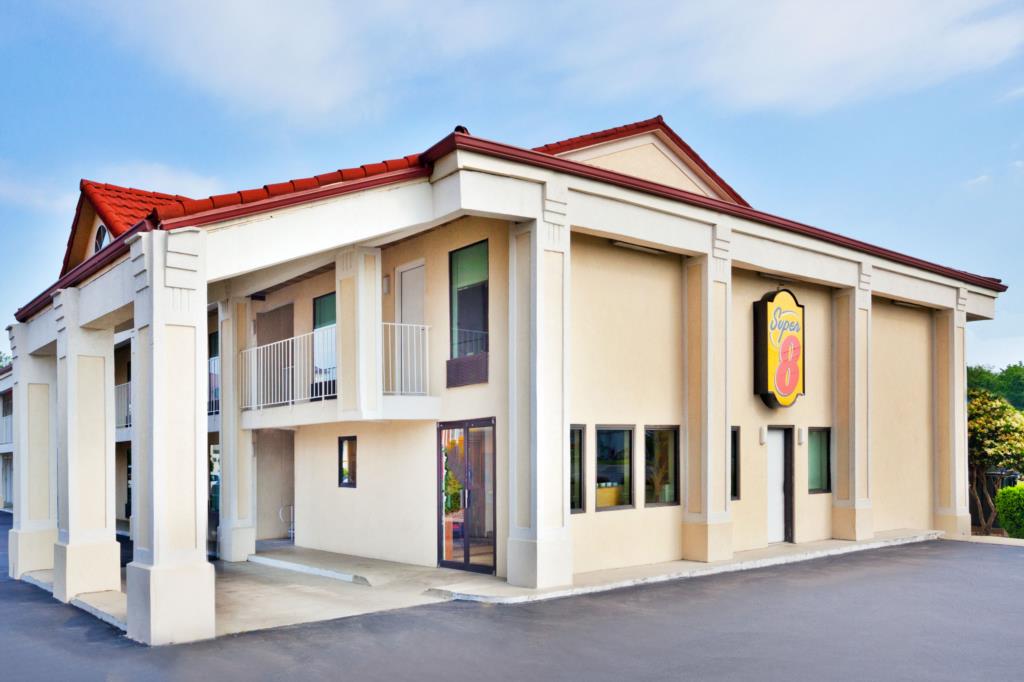 Super 8 Hotel